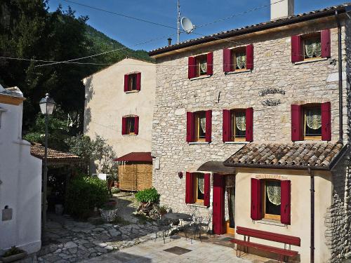  Sottocroda House, Pension in Revine Lago