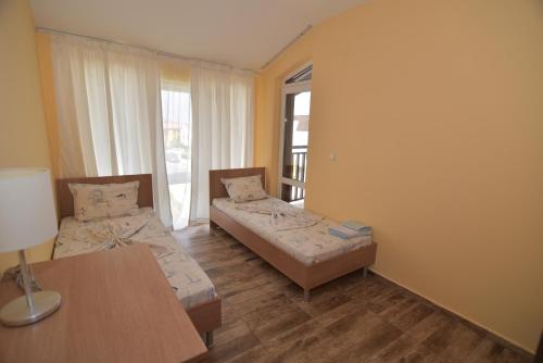 Two-Bedroom Apartment image 3