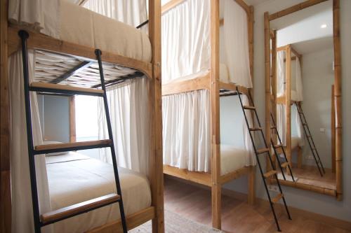 1 bunk bed