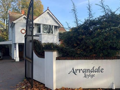 Arrandale Lodge