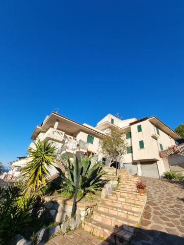 Viesnīcas āriene, I giardini del castello in Mandatoriccio Mare