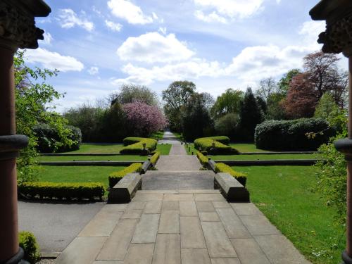 Hinsley Hall - image 4