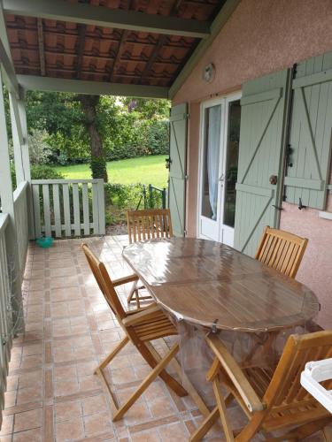 Erkély/terasz, Le Clos des Mimosas in Antraigues-sur-Volane
