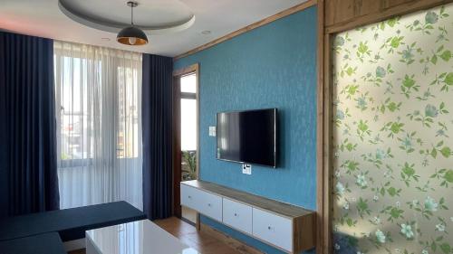 Two-Bedroom Apartment image 5