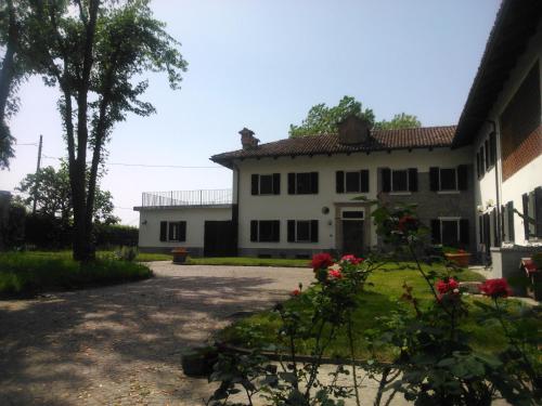  Casa Ramonda, Neive bei Castiglione Tinella