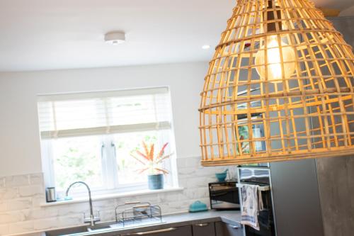 Facilities, Huckleberry - Premium, Hot Tub, x2 Parking, Farm Shop Next door, Private Cornish Lane in Colan