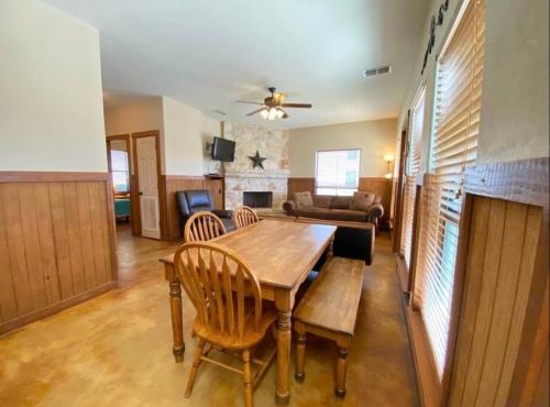Garner State Park/Frio River Getaway in Concan in Concan, USA