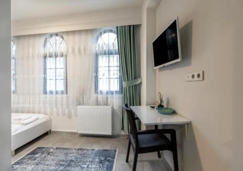 The Red Tent Social Hostel, Istanbul (photo 10)