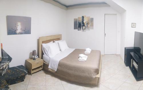  Sia's house near to airport in Artemida