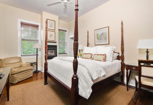 Rhett House - image 13
