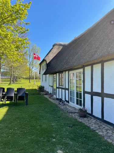 Exterior view of Bækgaardens bed and breakfast