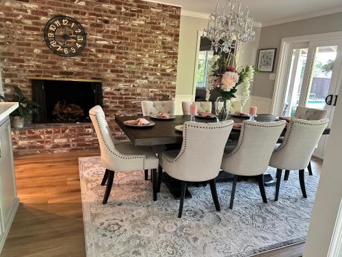 Secluded Home w/pool 5 minutes from American River in Carmichael, USA