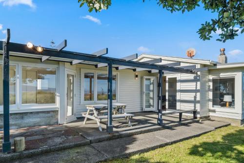 ทัศนียภาพภายนอกโรงแรม, Kapiti Panorama - Waikanae Beach Holiday Home in ไวคาเน