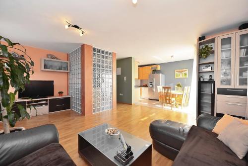  Apartment Favro, Unterkunft in Kaštela