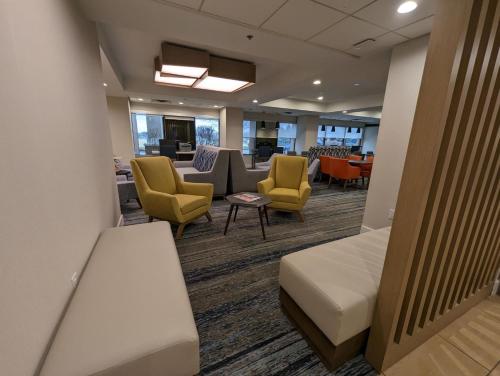 홀리데이 인 익스프레스 인디애나폴리스 공항 바이 IHG - 숙소 외관