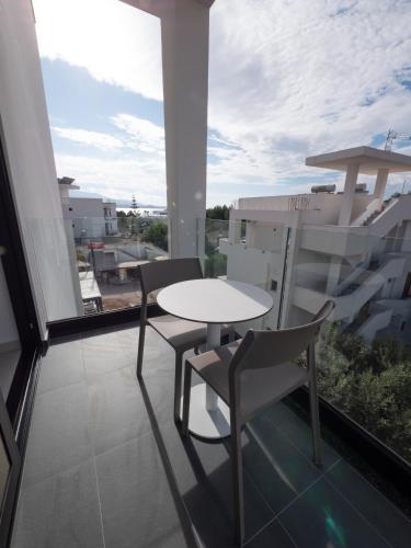 ระเบียง/ชานเรือน, Colosseum Hotel in คซามิล