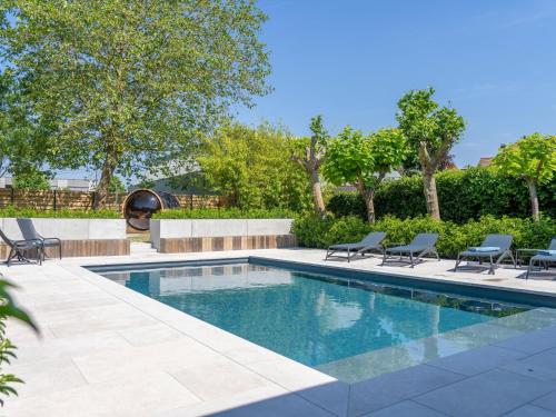 Luxury holiday home in Kortrijk with wellness and heated pool photo 3