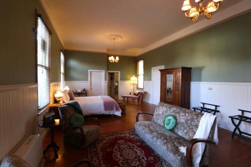 The Exchange Beaconsfield - Offering Heritage Accommodation in Beauty Point / Beaconsfield