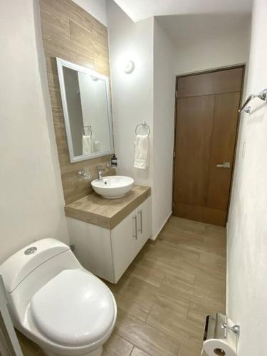 Modern gated townhouse 5 min from Plaza Altozano in Morelia, Mexico