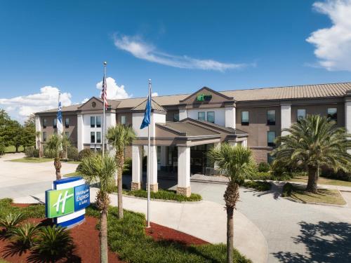 Holiday Inn Express and Suites New Orleans Airport by IHG