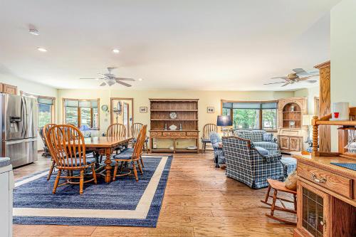 Barton Cottage in New Buffalo, USA