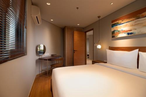  Three-Bedroom Garden Suite image 5