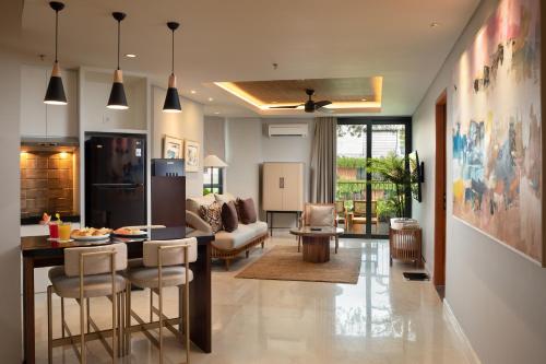  Three-Bedroom Garden Suite room in Beachwalk Residence