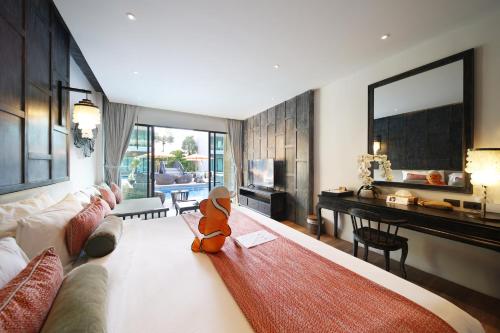 room detail thumbnail 0