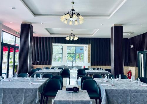 SUNFLOWER HOTEL & RESORT