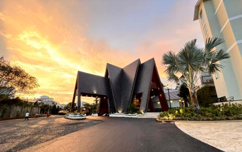SUNFLOWER HOTEL & RESORT - 숙소 외관