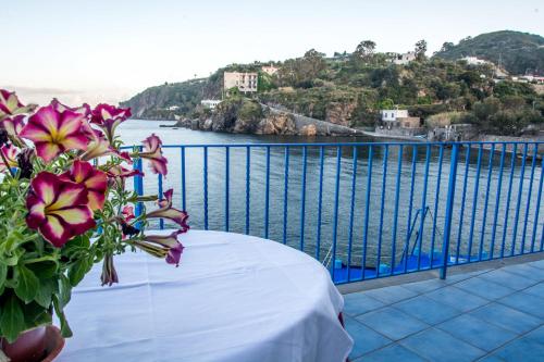 Hotel Rocce Azzurre - image 14
