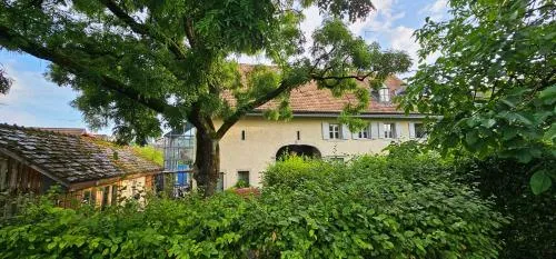 Blue Wall BnB - business apartments in Gebenstorf, Schweiz