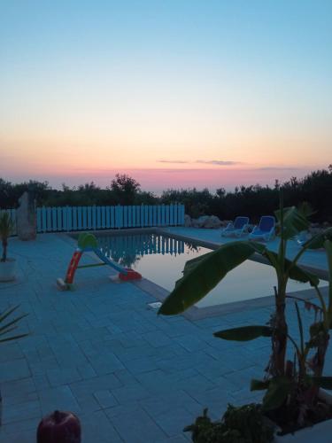 Vale & Frans – Monopoli, LA