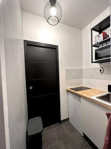 Kitchen, Appartement GARE Juvisy*ORLY AIRPORT*Paris in Juvisy