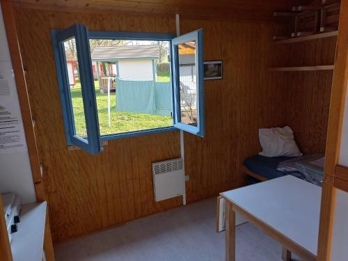 Camping Les Feuilles Chauffailles – Chauffailles, LA
