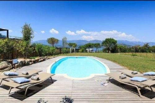 Villa Casetta Bianca 2 chambres, Piscine et accès mer - Location, gîte - Porto-Vecchio