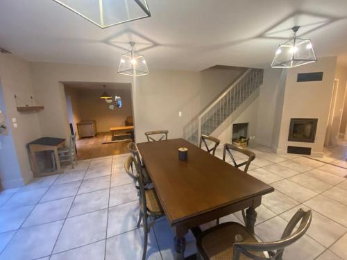 Iekārtas, Logement dans maison + extérieur (Logement dans maison + exterieur) in Oršampvenna