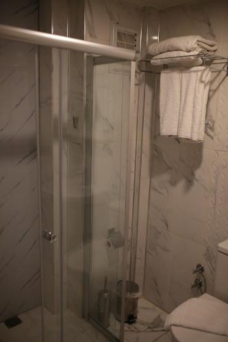 Cinas Hotel - image 12