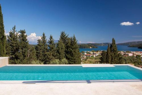 Brand New Villa Feline with an incredible sea