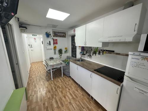 Cocina, Casa Sur H1 in Cordoba Suburbs