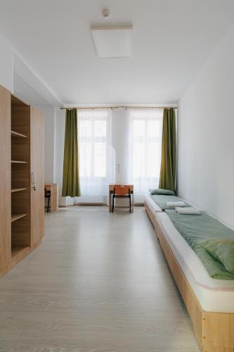 Collegium Varadinum Rooms - image 3