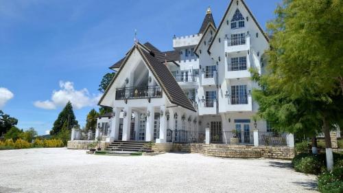 清境藝家原德堡 Arts castle