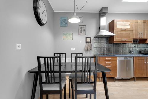 Baron Downtown Apartments by Heimaleiga Room Type - Deluxe Apartment