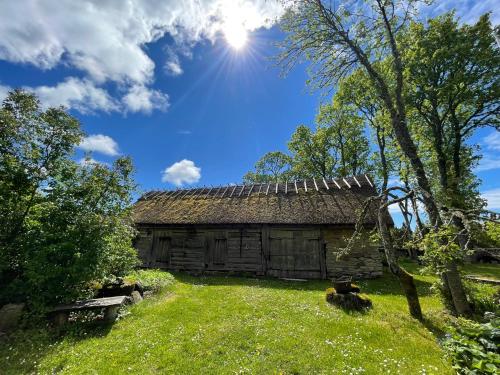 Aaviku Holiday Houses