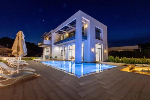 Armonia Luxury Villa