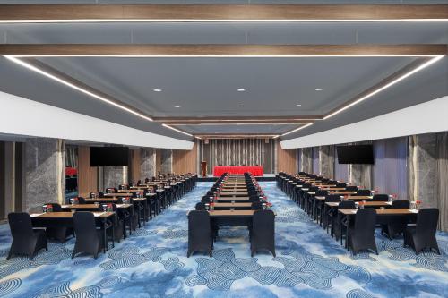 Meeting room / ballrooms, Harper Banjarmasin by ASTON in Banjarmasin