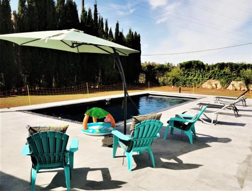 Reposante villa avec grande piscine