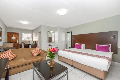 โรงแรมเมอร์เคียว เนลสไปรท์ (Mercure Nelspruit Hotel) in เนลส์พรุท