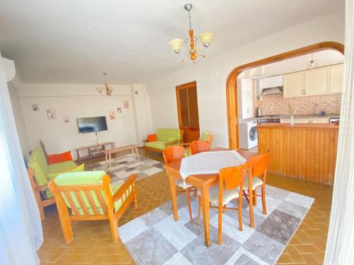 3 minutes to Çalış Beach by walking, 3 bedrooms