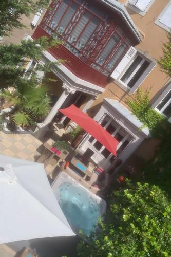 GUESTHOUSE La VILLAE BnB Mazamet